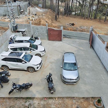 Xtsy Travellers Hostel Shillong Ngoại thất bức ảnh
