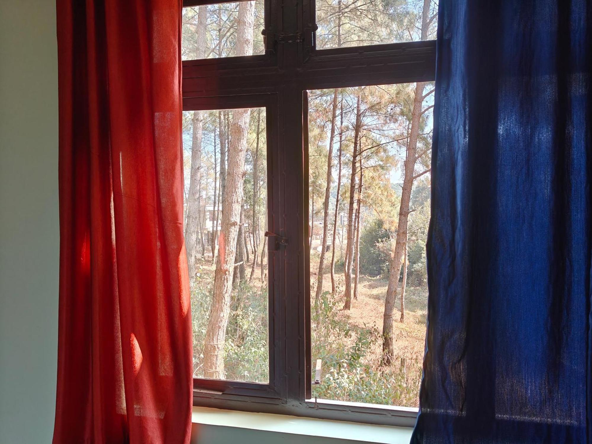 Xtsy Travellers Hostel Shillong Phòng bức ảnh