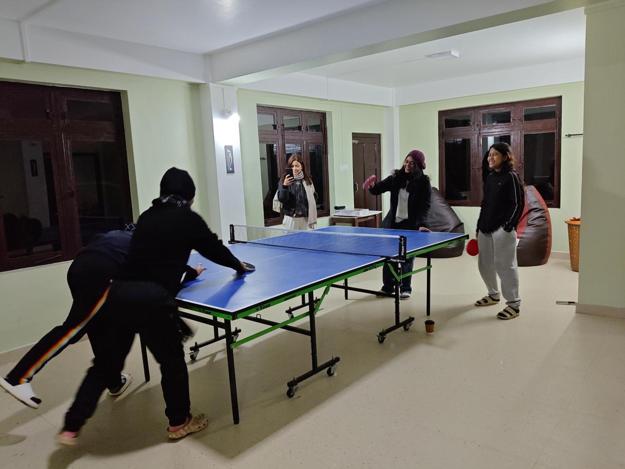 Xtsy Travellers Hostel Shillong Ngoại thất bức ảnh