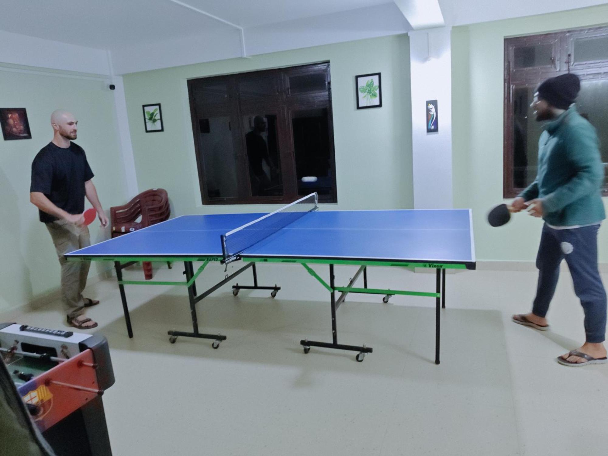 Xtsy Travellers Hostel Shillong Ngoại thất bức ảnh