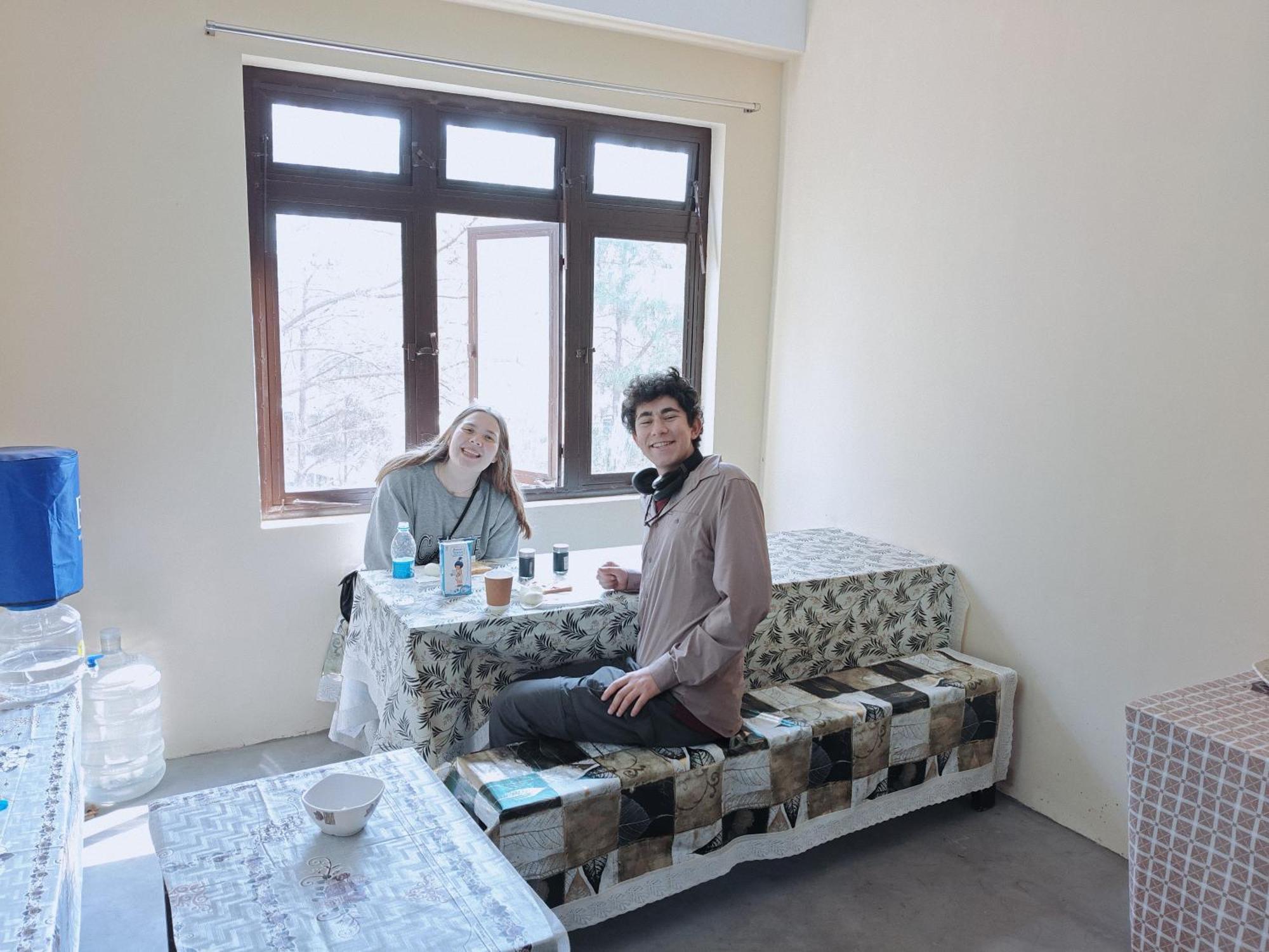 Xtsy Travellers Hostel Shillong Ngoại thất bức ảnh