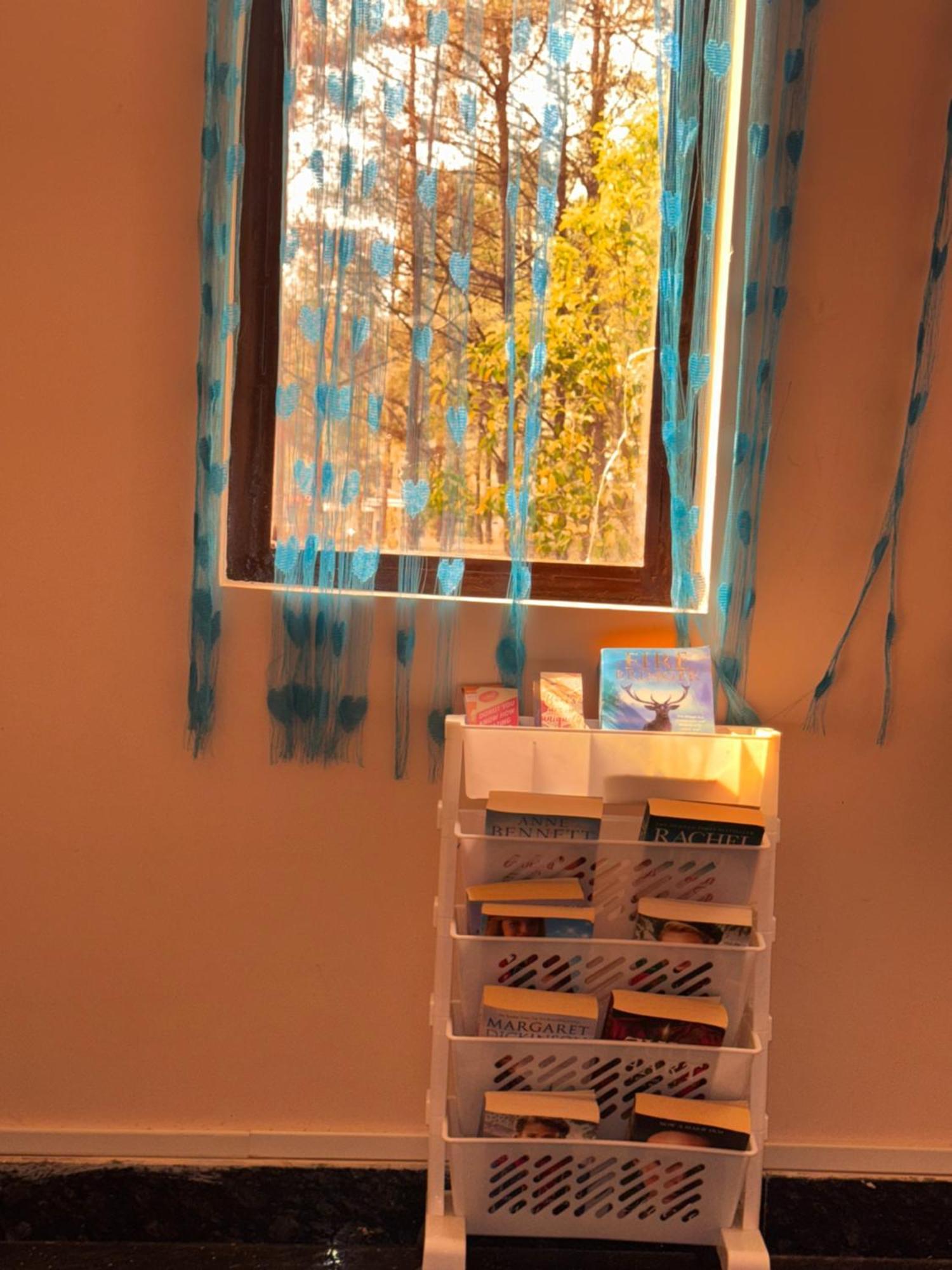Xtsy Travellers Hostel Shillong Ngoại thất bức ảnh